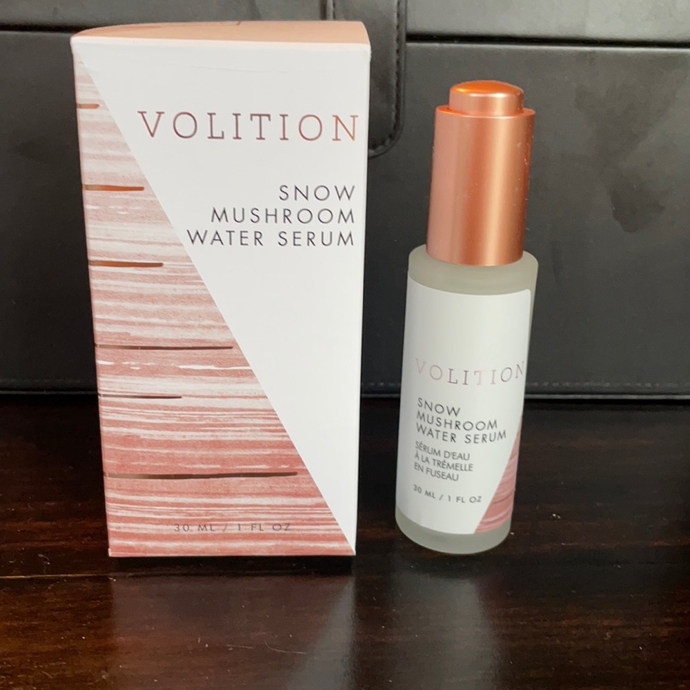 Volition snow mushroom water serum